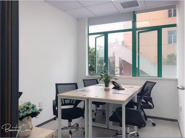 深圳潮牌服装厂商